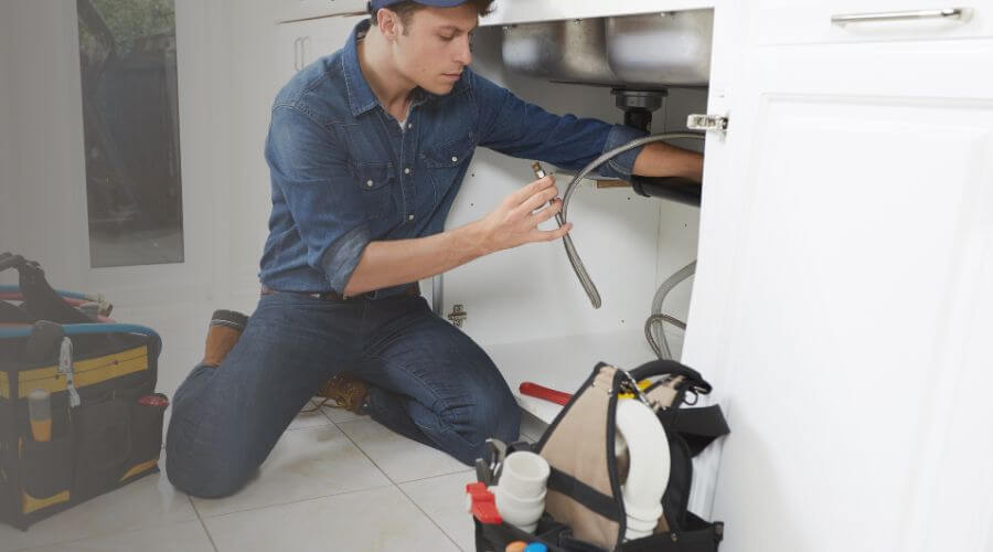 Local annual plumbing maintenance in Leesville, TX